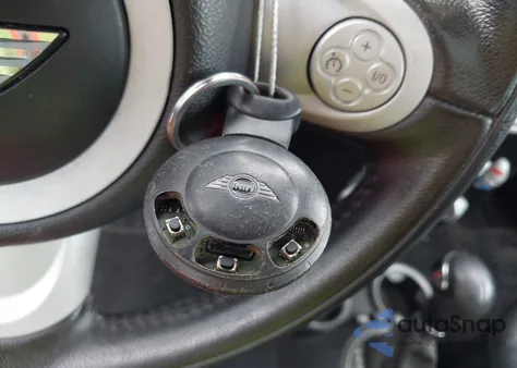 2010 Mini Cooper S Clubman S Clubman z USA, uszkodzony, nr VIN WMWMM3C58ATP94595